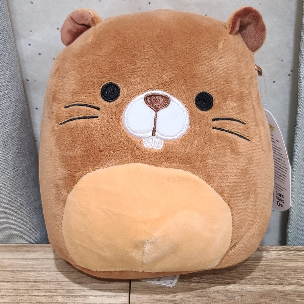 7" NWT Squishmallows Chip the beaver plush